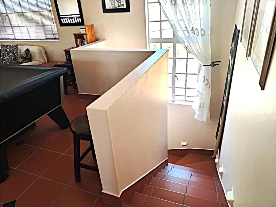 6 Bedroom Property for Sale in Vaal Dam Free State